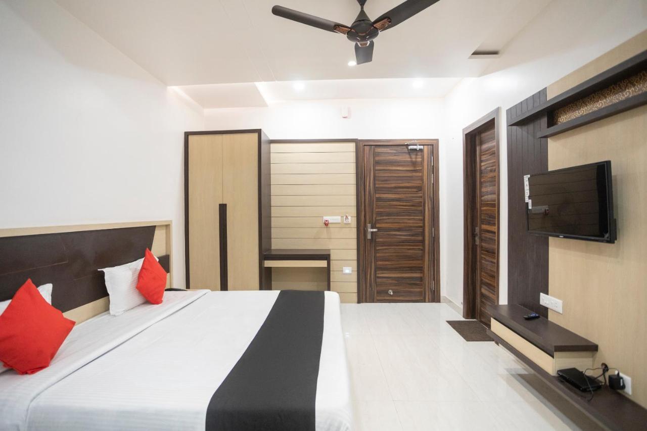 Capital O 69415 Green View Resort Alīgarh Dış mekan fotoğraf