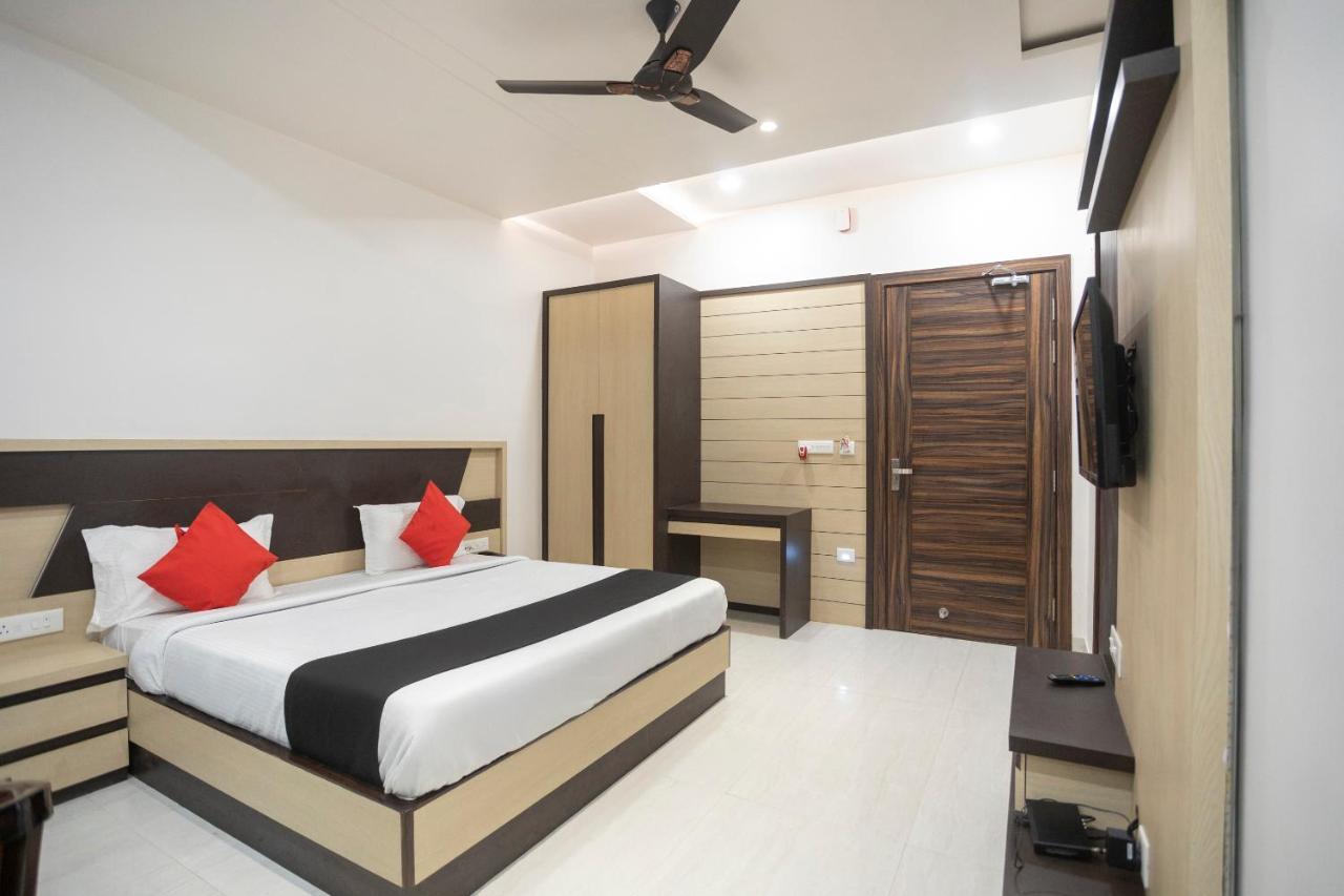 Capital O 69415 Green View Resort Alīgarh Dış mekan fotoğraf