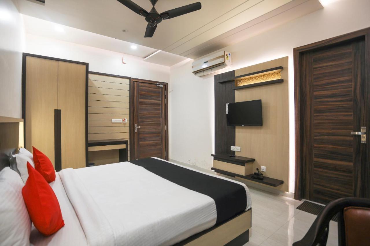 Capital O 69415 Green View Resort Alīgarh Dış mekan fotoğraf